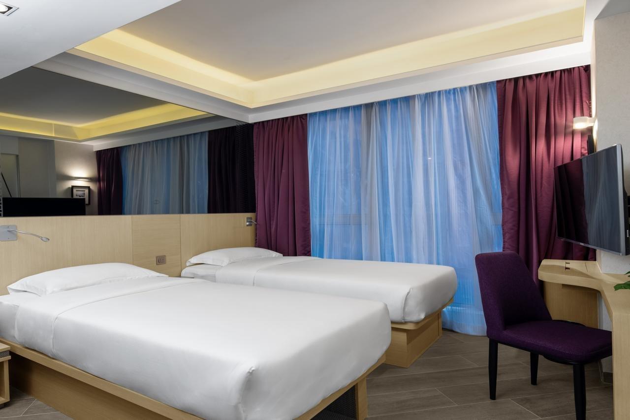 Starphire Hotel Hong Kong Esterno foto